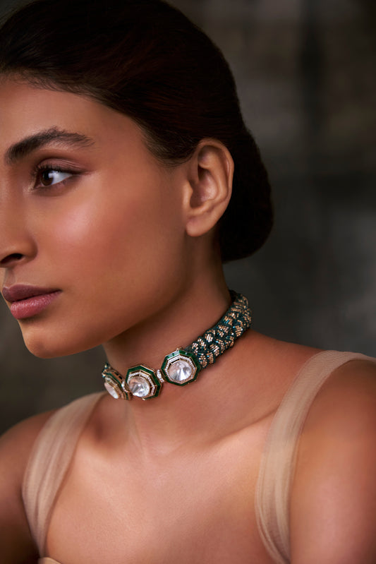 Haraa Choker